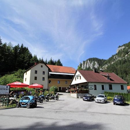 Gasthaus Blunzenwirt Apartment Breitenstein Exterior photo